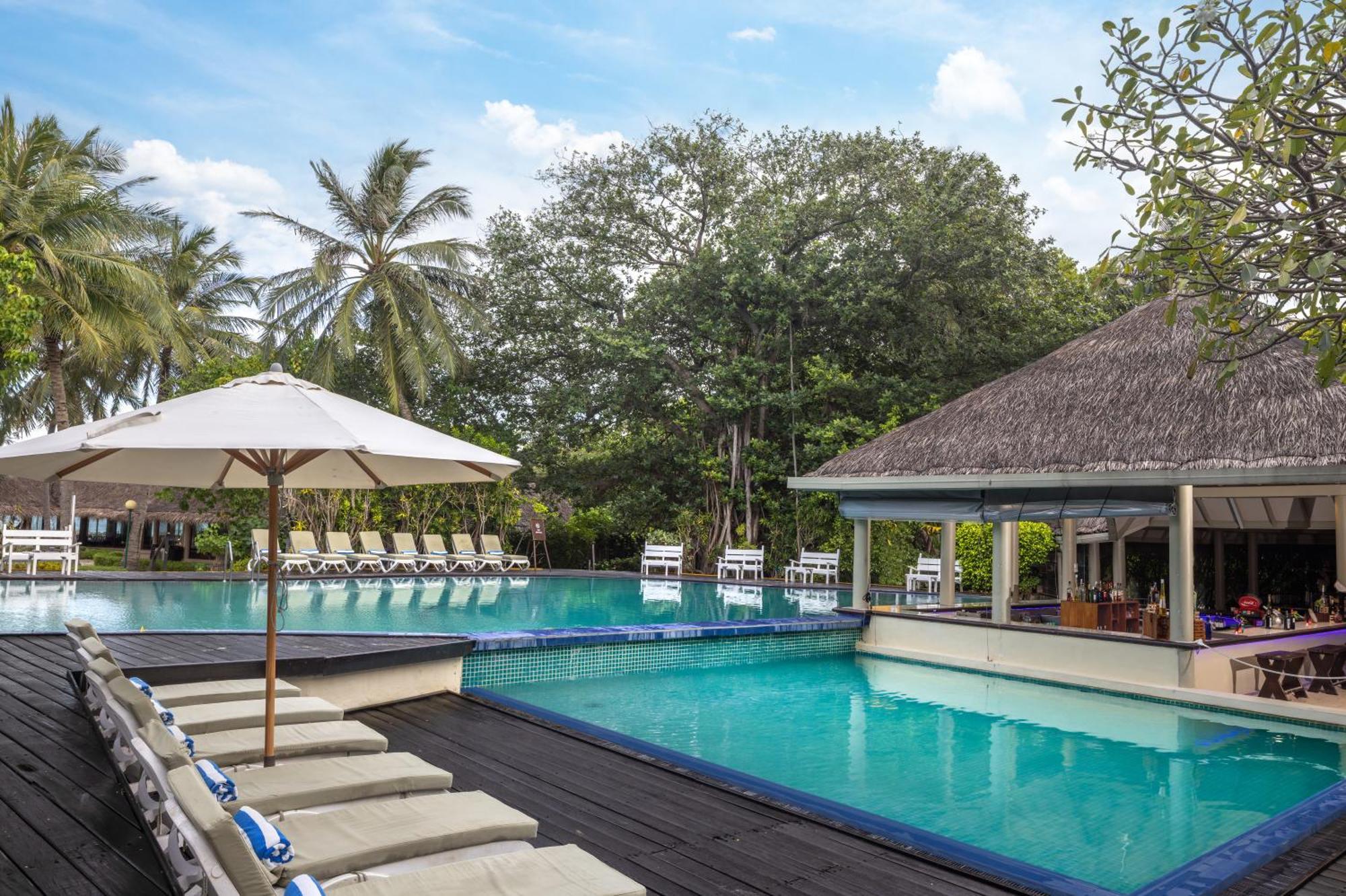 Beach Villa - The Maldives Lhohifushi Exterior photo